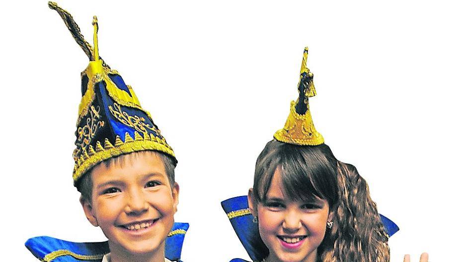  Collin Dedeus und Leni Sporbeck sind das diesjährige Kinderprinzenpaar der „Nökercher Jecke“ 