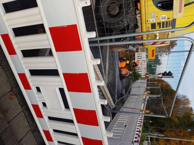 Beginn der Reparaturarbeiten an Trinkwasserleitung an der Bergheimer Straße