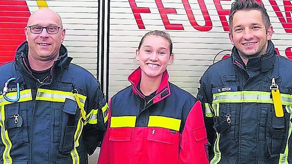  Alexander Schlegel, Jill Beckert und Benjamin Giesen von der Feuerwehr Bergheim. 