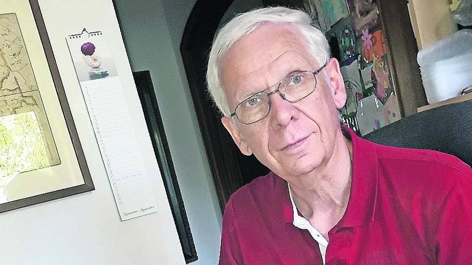  Jürgen Larisch hat den Durchblick über tausende Fotos aus Grevenbroich. 