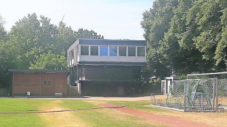 Gemeinsamer Sportplatz, getrennte Kirmesplätze!