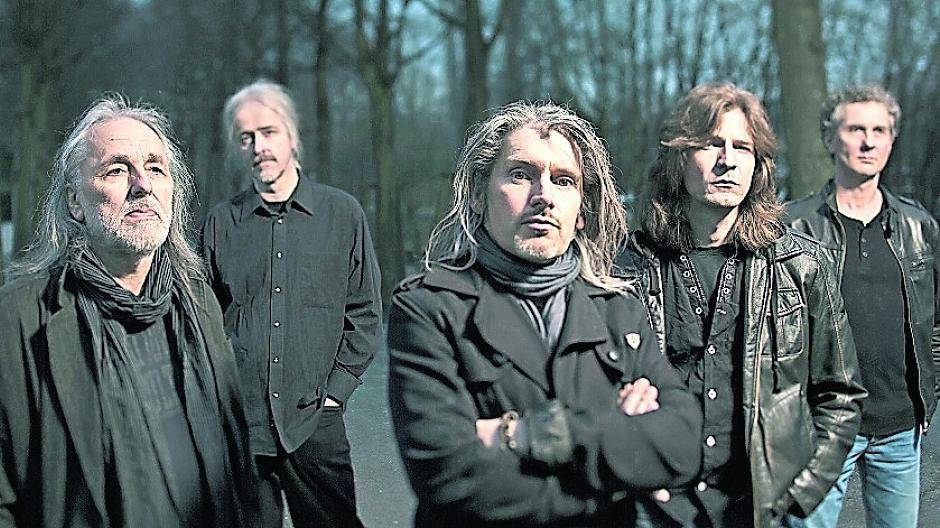 „Kultus Open Air“: Wenn der Gitarrist überm Markt schwebt