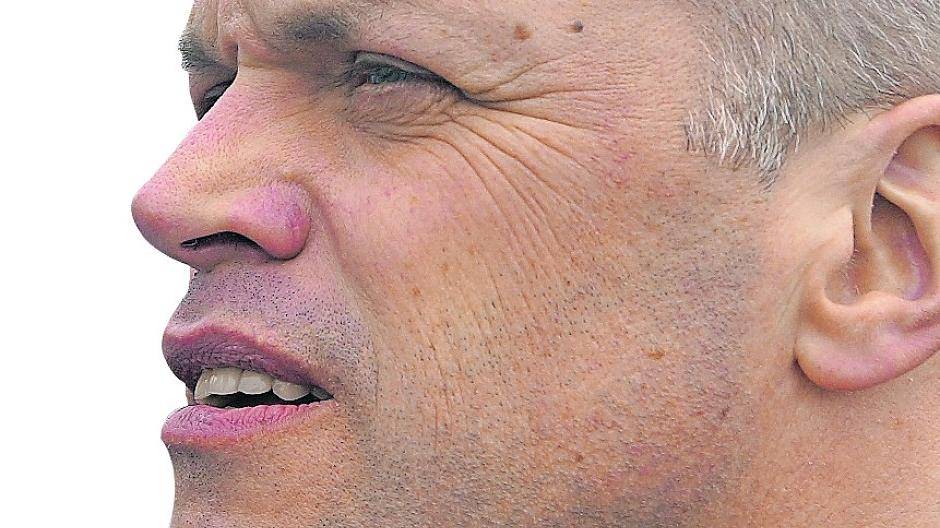  Die Schlagstöcke, über die viele sich im Internet sehr aufregen, die gibt es gar nicht: Krützen: Um den Bahnhof ist es ruhiger geworden