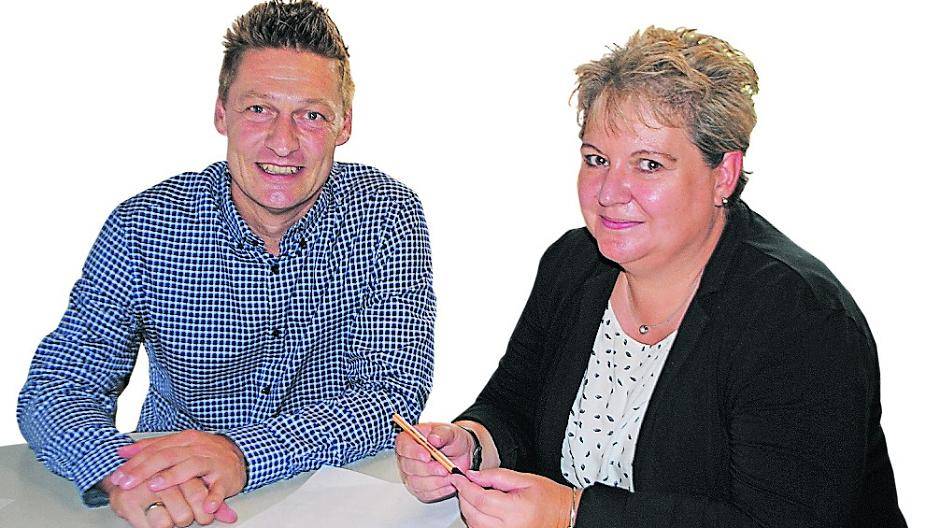 Schulleiterin Monika Thouet und Stellvertreter Marcus Hübner feilen, neben der Kooperation zwischen den beiden weiterführenden Schulen, auch an den Planungen für eine Feier zum 20-jährigen Bestehen des Gymnasiums im nächsten Jahr. 