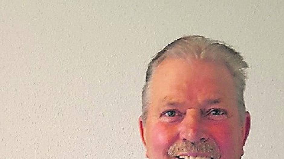  Gut gelaunt: Chef-Organisator Rolf Bach.  