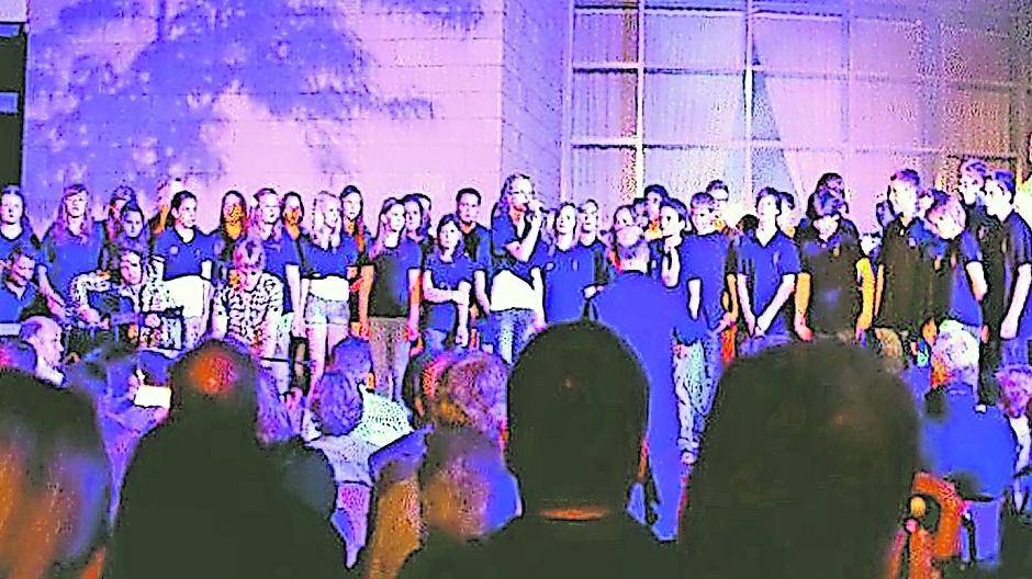  Der Sommernachtstraum wird trotz Schließung der Realschule weiterhin fortgesetzt und bietet wieder eine herausragende musikalische Darbietung. Jetzt noch schnell Karten sichern. 