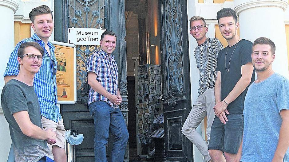 Bilder fürs längere Betrachten: „Grevenbroich ist halt klein“