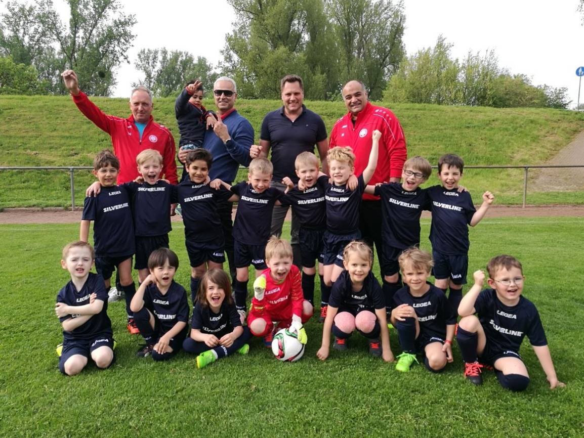 Wenn Regenwürmer manchmal wichtiger als der Fußball sind...