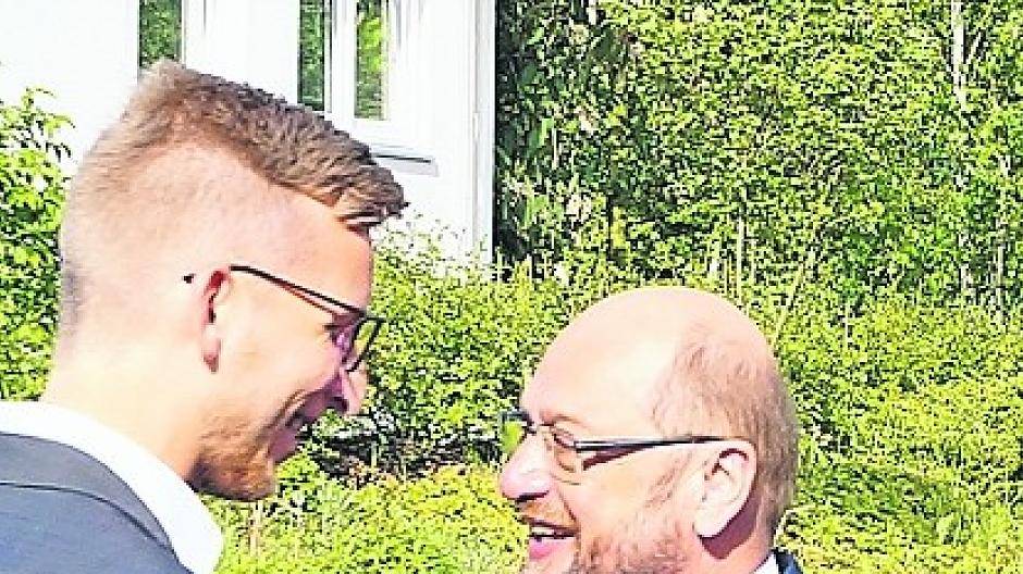  Daniel Rinkert begrüßte er mit großer Herzlichkeit. 