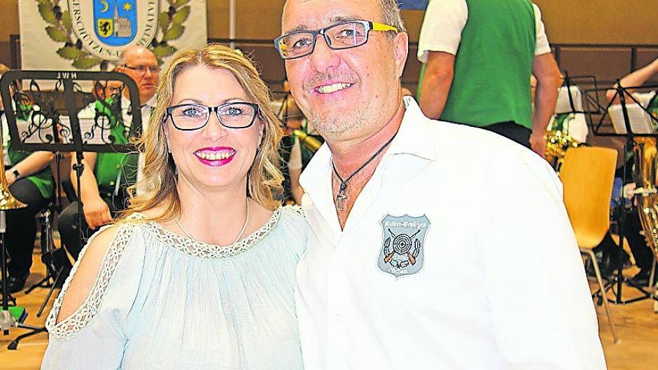 Da amtierende Königspaar: Seine Majestät Frank und Ihre Majestät Kirsten Günther. 