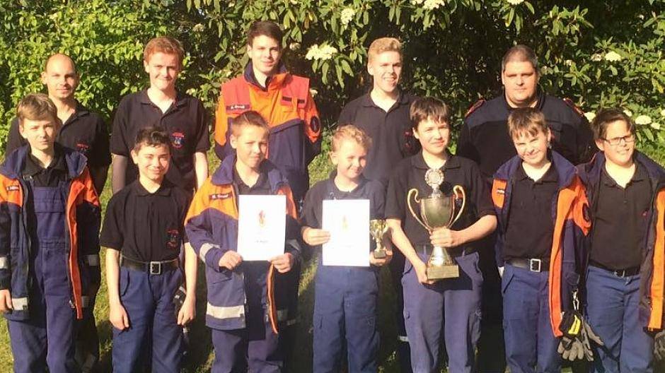 Erster Platz: Jugendfeuerwehr holt den Wanderpokal zurück