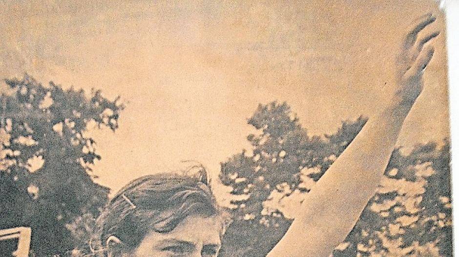 Statt des befürchteten Knöllchens gab es hohe Ehrung durch Kraft: Gisela Stecher (73) ist dem Sport über all die Jahre immer treu geblieben