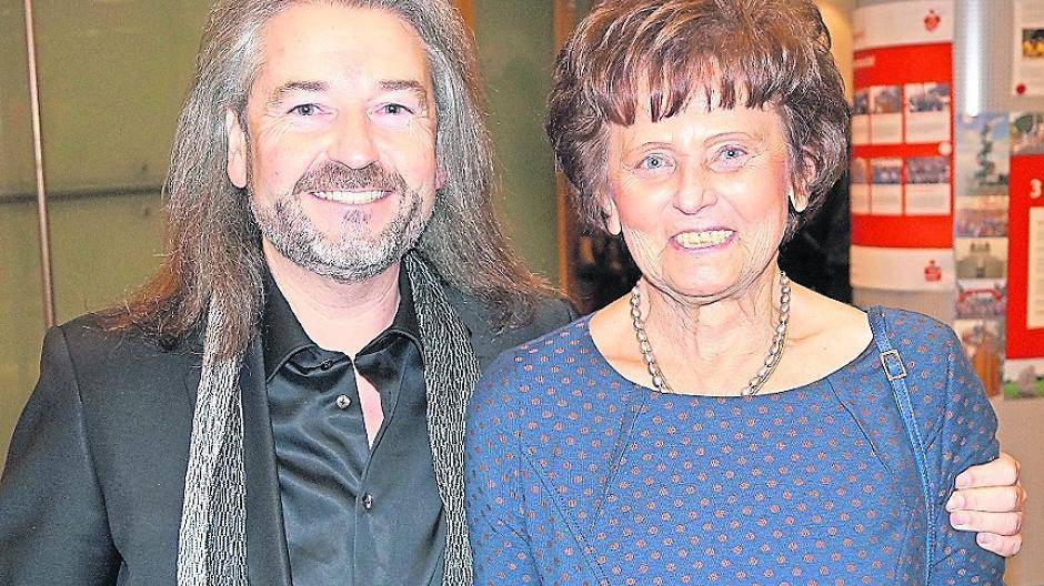  Alt-Bürgermeisterin Ursula Kwasny zeigte sich gut gelaunt mit „Plus-X-Award“-Erfinder Donat Brandt.  