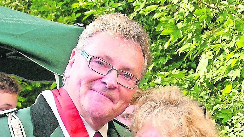 Detlef Bley und Monika Wagner, das neue Kronprinzenpaar des Bürger-Schützen-Vereines Grevenbroich, ist ehr tierlieb, wie der kleine Zoo beweist, den es auf diesen Bilder hier präsentiert.  