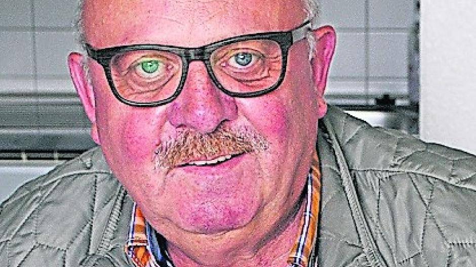  Hans-Jürgen Burbach ist Vize-präsident der „Marianischen Bruderschaft“, engagiert aber auch darüber hinaus auf vielfältige Art und Weise für die Orte Langwaden und Wevelinghoven. 