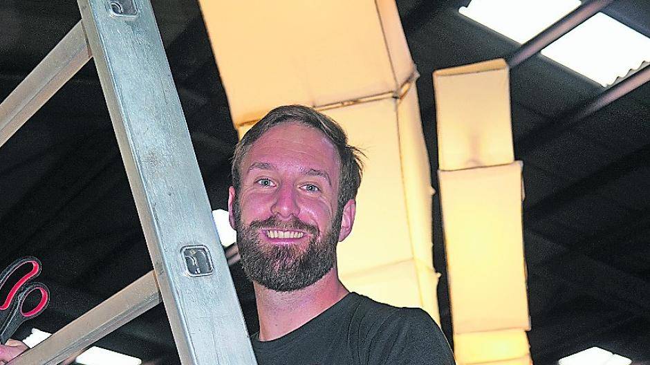  Fackelbau ist Arbeit. Fackelbau macht aber auch Spaß. Das betonten alle beteiligte Züge.  
