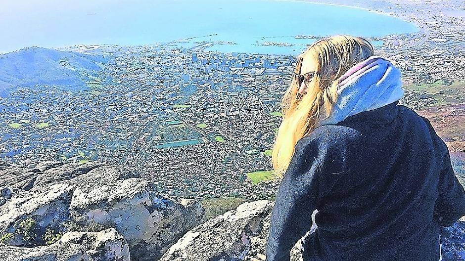 „African lifestyle“ und ein Hochbett für Melike Porkolab und Hannah Wirtz