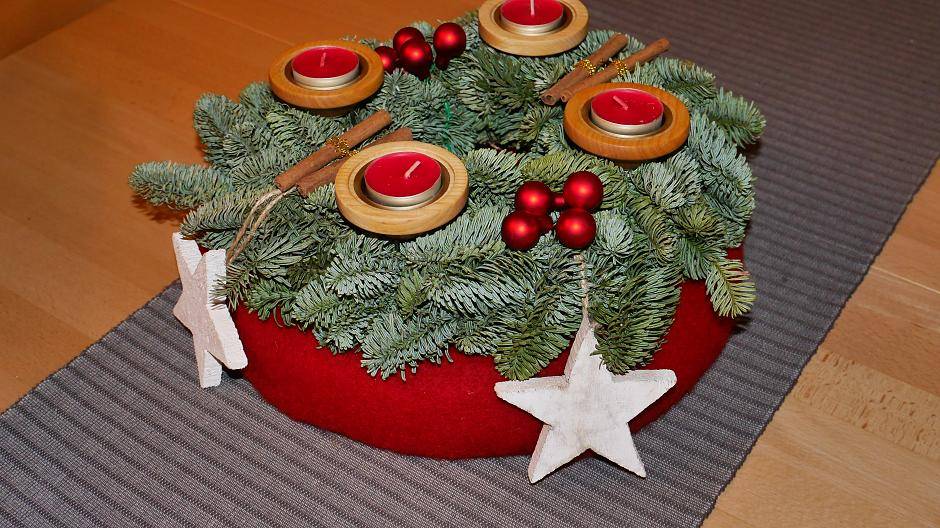 Sogar eine Nachricht aus Essen: "Mein Adventskranz ist aus dem letzten Jahr, ich schaffe...