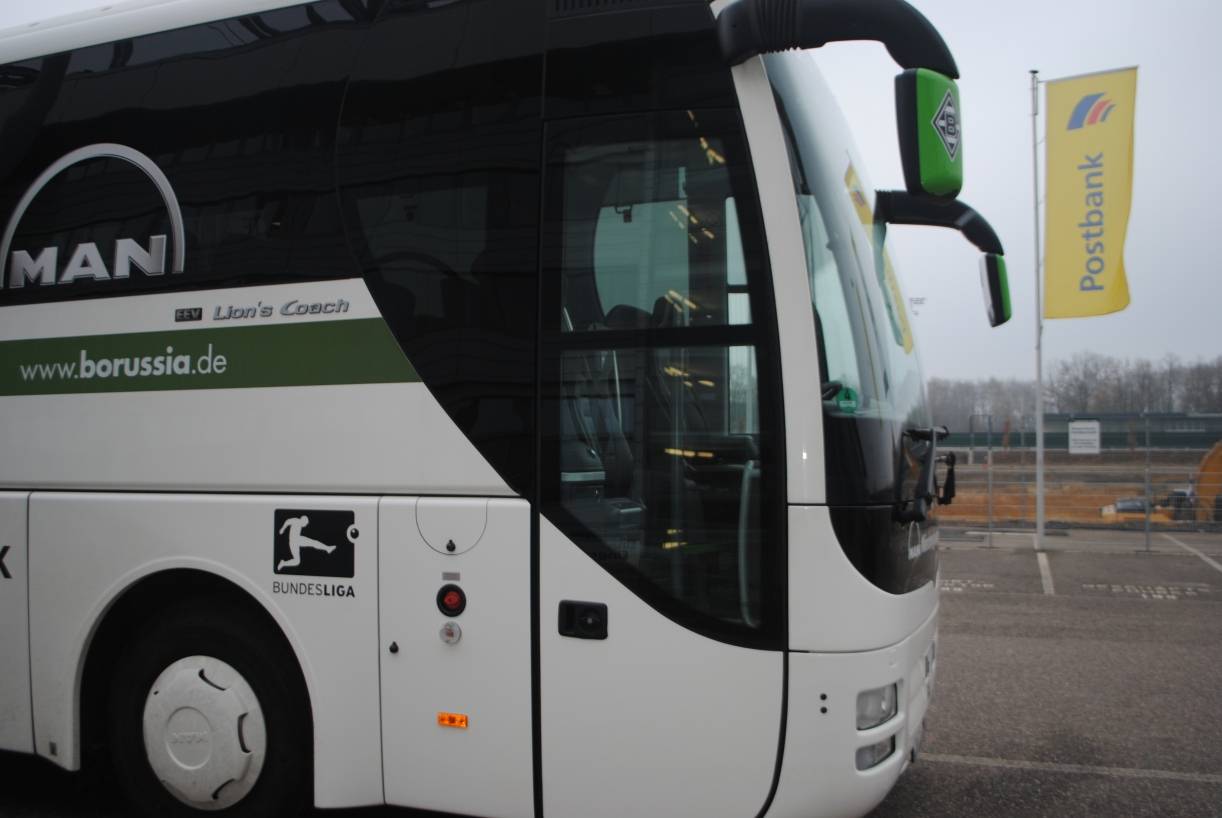 Als Busfahrer ganz dicht an der Fohlenelf dran ...!