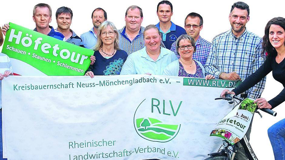  Im Bild von links nach rechts Juliane Wahode, (hintere Reihe) Rainer Schulz, Hartmut Strommenger, Wolfgang Wappenschmidt, Otto Esser, Hubertus Schmitz, Frederik Gössing, (vordere Reihe) Edelgard Stahl-Kamerichs, Elke Lentzen, Steffi Gössing, Jochen Roelen und Steffi Roelen. 