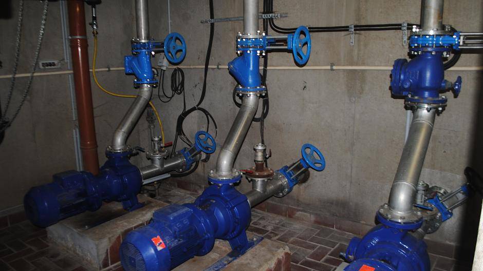 Von diesen Maschinen wird das Abwasser nach Aldenhoven...