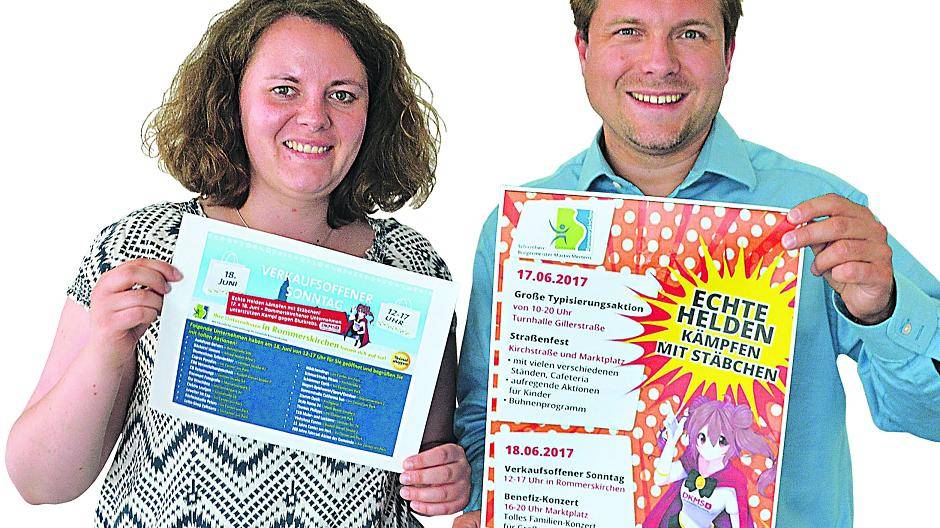  „Blutkrebs kann jeden Treffen. Für viele Patienten ist eine Stammzellentransplantation die einzige Überlebenschance, doch jeder siebte Patient findet derzeit leider keinen passenden Spender. Uns geht es darum, neue potentielle Stammzellenspender zu finden. Die Typisierung erfolgt durch einen Wangenabstrich. In Frage kommen alle Personen zwischen 17 und 55 Jahren“, erklärt Bürgermeister Dr. Martin Mertens.  
