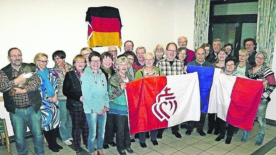  Rommerskirchener Frankreichfreunde feiern den Jahrestag des deutsch-französischen Freundschaftsvertrags. 