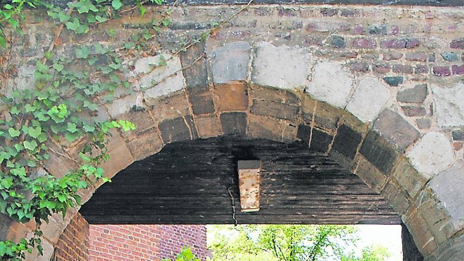  Die „Rabaue“ laden zu ihrem 15. Open-Air auf dem Schloss-Platz ein. Mit dabei: Willi Peitz vom GWG als Hauptsponsor.  