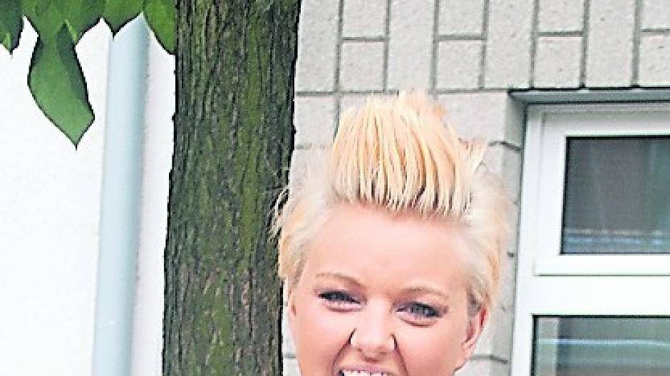  Nicole Kempermann verbreitet, egal wo sie auftaucht, immer gute Laune, die einfach ansteckt. Und ihre Karriere in den vergangenen Jahren macht mehr als deutlich, dass sie auf dem richtigen Wege ist. 