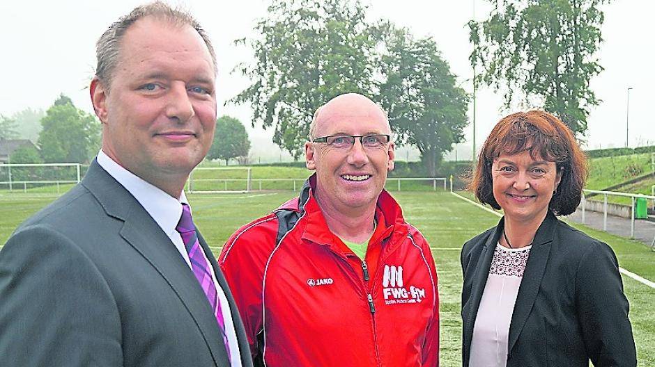  Christian Jansen, Stefan Hassel und Tanja Schynke fachsimpelten über die große und die kleine EM.  