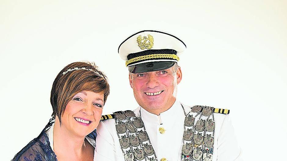  Ein strahlendes Königspaar: Wolfgang Kirsch und Katja Baumann-Kirsch.  