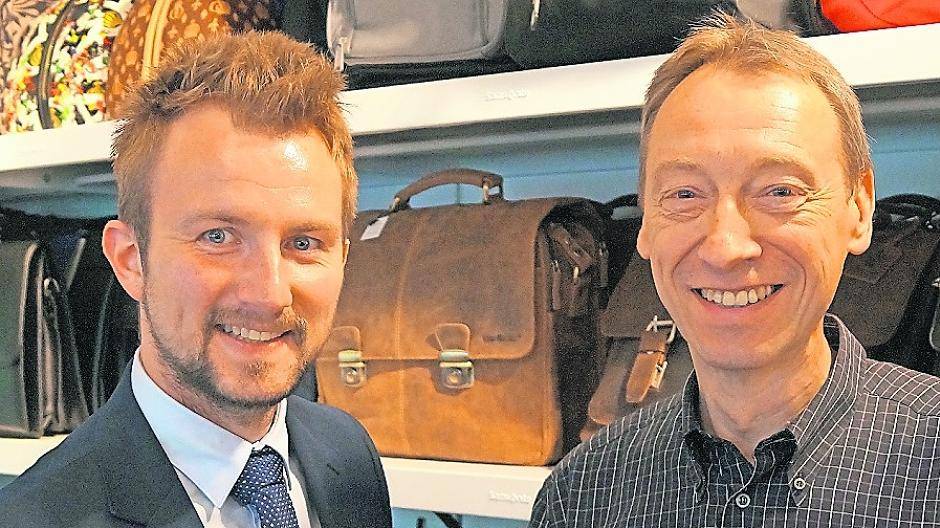  Links das neue Logo des Werberinges. Oben die beiden führenden Köpfe (falls die Wahlen gestern am späten Abend nicht entgegen allen Erwartungen verlaufen sein sollten): Heiner Schnorrenberg (rechts) kandidierte für den Vorsitz. Tim Grevelhörster ist dann sein Stellvertreter im Vorstand des Werberinges.  