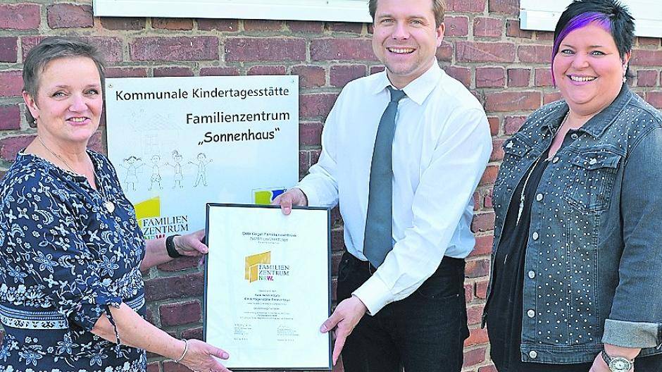 Nicht nur der „Menschenkicker“ wird beim Vatertag in Anstel riesig. 