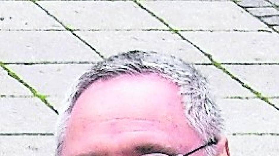 Wenn ein Anlieger nein sagt, wird es die Halle nicht geben: Bürgermeister Krützen soll "vermittelnd" einwirken