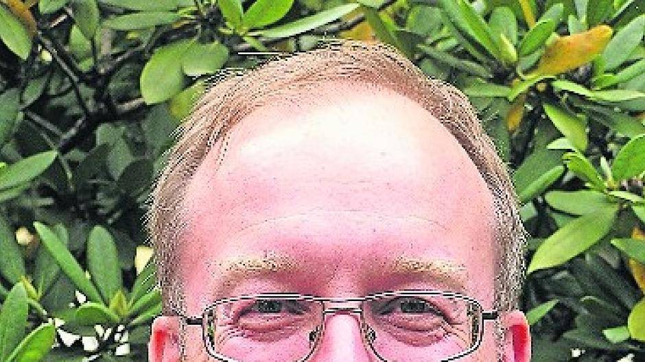  „Wenn wir zwei Millionen verballert haben, will ich auch wissen, was Grevenbroich davon hat.“ Erster Beigeordneter Michael Heesch polterte kräftig los. Immerhin vergammeln 90 Prozent der „Funde“ inzwischen am Rande der Bad-Baustelle.  
