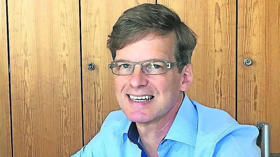  Wolfgang Haensch weiß, dass der „Einzelhandelsreport“ in den „Expansionsabteilungen“ der großen Handelsketten gefragt ist. 
