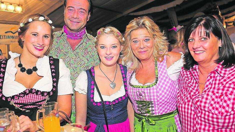 Selbst Gäste aus Nigeria genossen das Oktoberfest mit „Brandig“