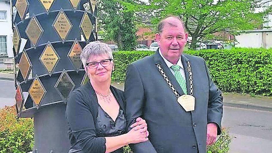  Der kommende Hahnenkönig heißt Johann Wissdorf, der am Kirmesdienstag gemeinsam mit seiner Gattin Ingrid in seine zweite Amtszeit nach 2000/2001 gehen wird.  