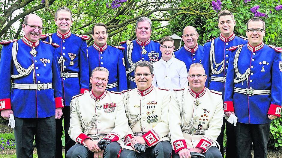  Als Königszug fungiert ab kommenden Freitag die Zuggemeinschaft der Vorreiter und des Regimentsfahnenzuges. 