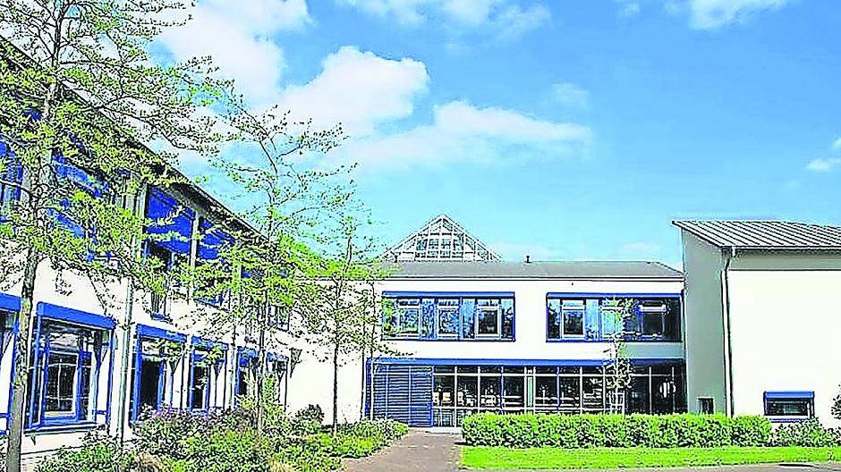  Vom 30. Januar bis zum 2. Februar nimmt das Gymnasium Jüchen Anmeldungen entgegen. Bitte Unterlagen nicht vergessen. 