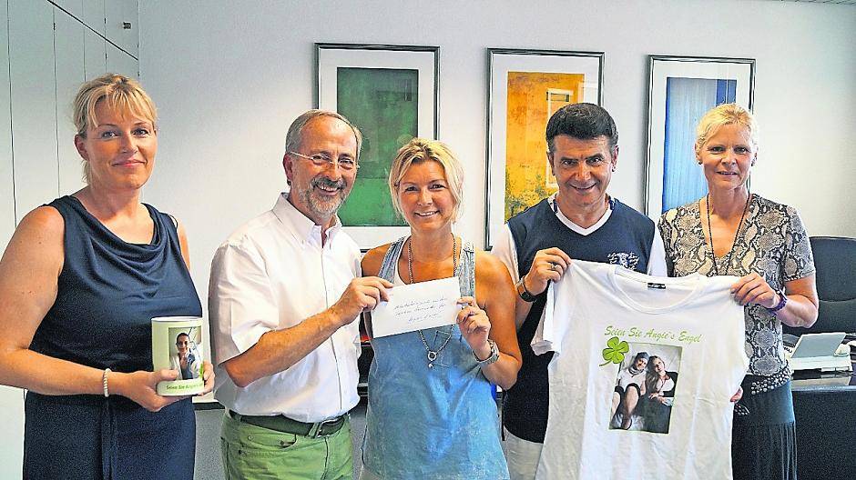  Eine der vielen Hilfsaktionen: auf dem Familienfest der RWE-Mitarbeiter wurde für die Aktion „Werden Sie Angies Engel“ gesammelt. 