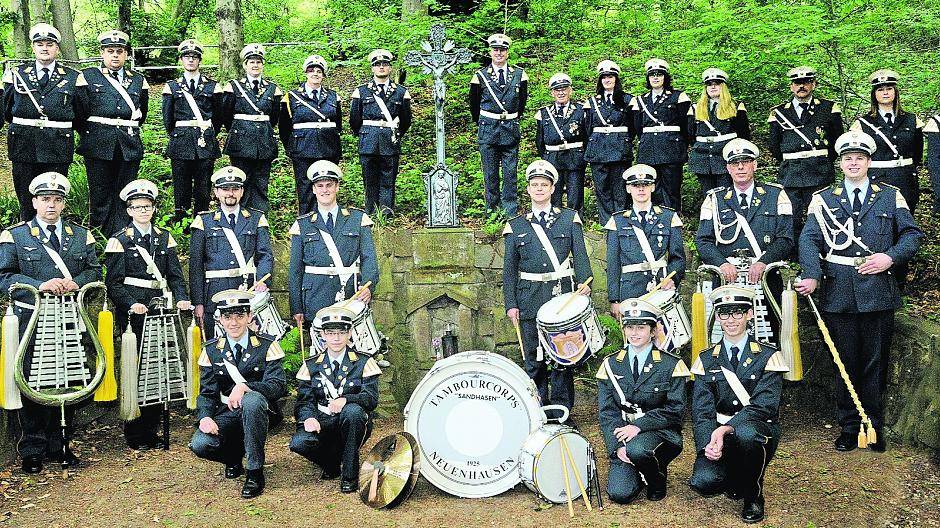  Diese Aufnahme beweist, dass das Neuenhausener Tambour-Corps in seinen 90 Bestehensjahren wachsen und gedeihen konnte. Und so soll es auch in den nächsten 90 Jahren weitergehen ... 