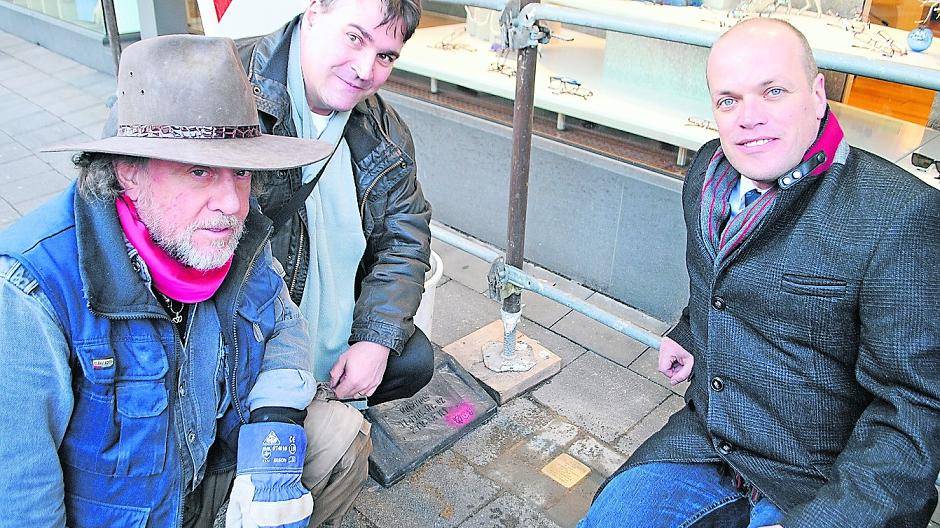 Vier neue Stolpersteine: Hass löst keine Probleme