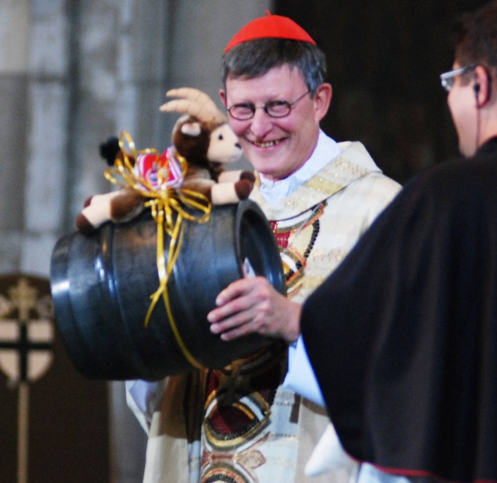  Kardinal Woelki ist ein fröhlicher Mensch und trinkt gerne Kölsch. Am 1. Advent kommt er nach Grevenbroich. 