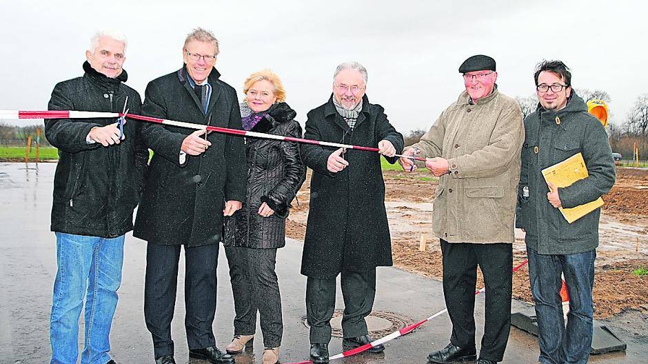 Kinder der Umsiedler kehren in ihr „neues“ Dorf zurück