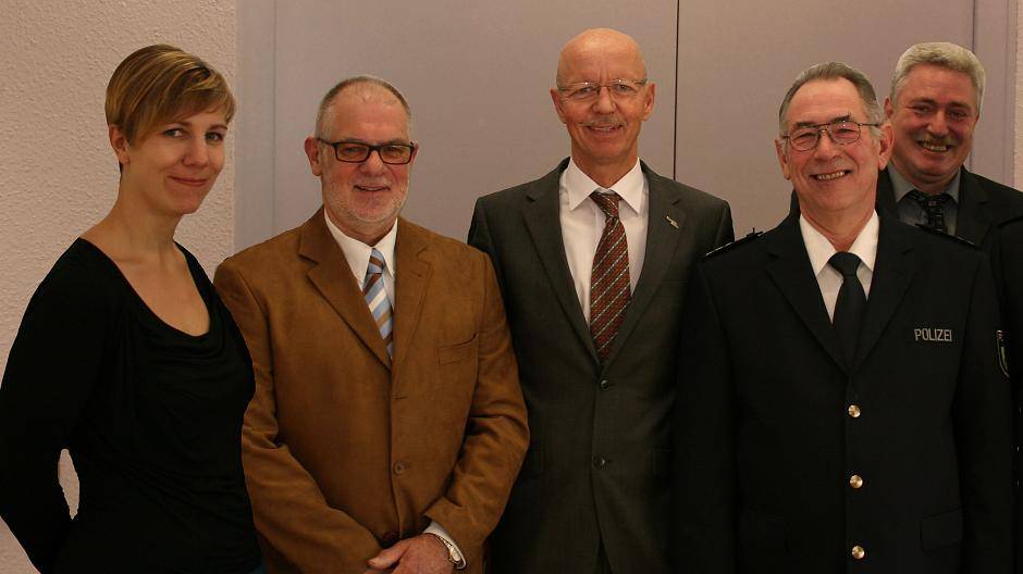  Dank für gute kollegiale Zusammenarbeit: Annette Gratz, Josef Klöckner, Harald Zillikens, Willi Pollak und Ingo Breuch (v.l.n.r.). 