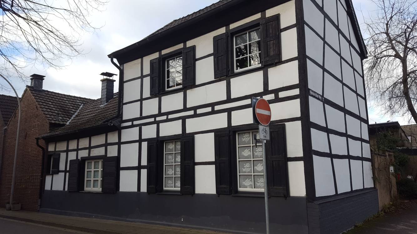 Die Top-Kurier Ortsvorstellung: Das sind jetzt unsere STADT-Teile: Gierath: Prachtvoller Ort mit einer Burg, um die sich viele Sagen ringen