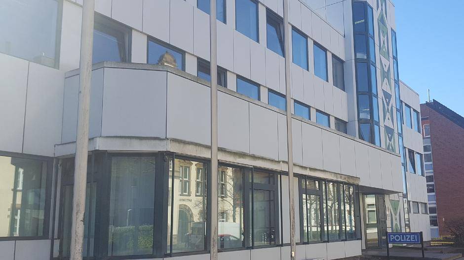 Die Polizeiwache soll bis 2022 modernisiert werden:  Prickelnd: Neubau betreibt die Schlagzeilen erprobte BLB