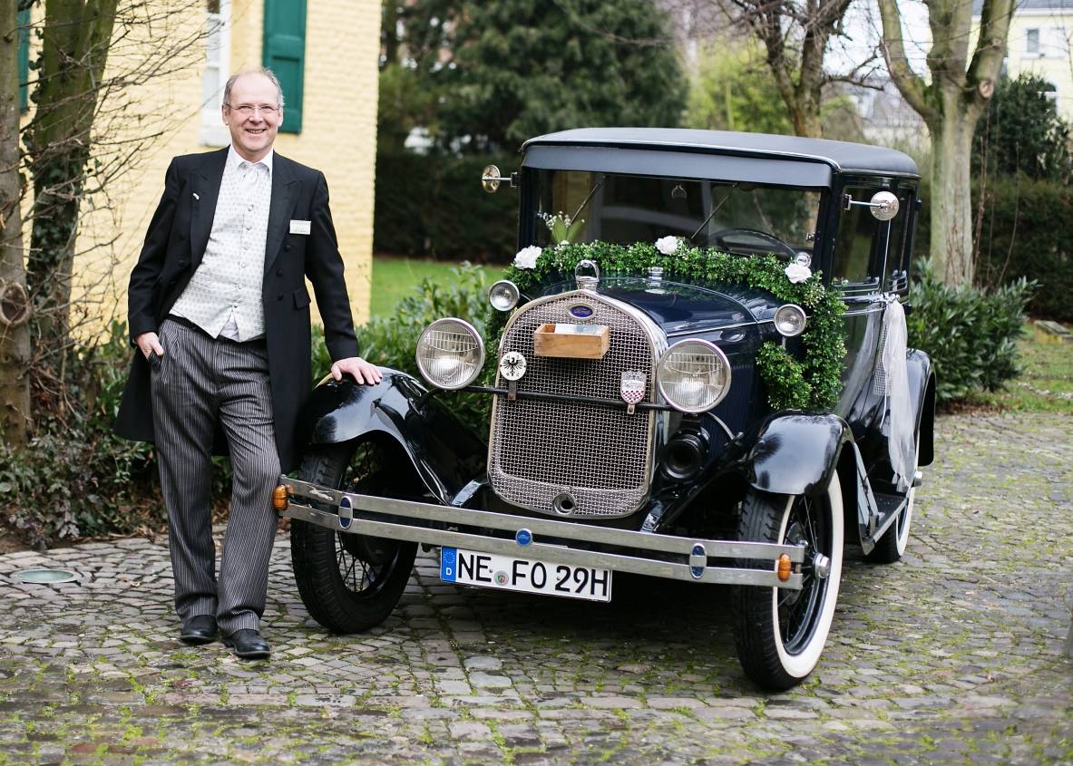 Gustav Münz´ Siegerehrung wieder entstehen lassen, ist …: Georg Beckers großer Traum