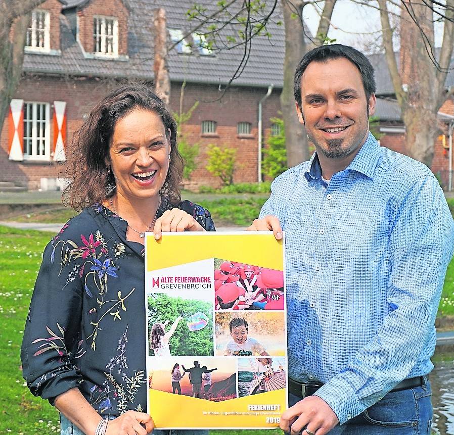  Simone Meuser, und Christian Abels von der Kinder- und Jugendförderung der Stadt Grevenbroich. <![CDATA[]]>